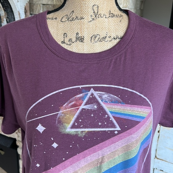Pink Floyd Dark Side of the Moon maroon crew neck concert graphic t-shirt - Picture 2 of 12